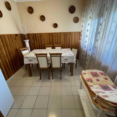 In - Balaton 18168 * Balatonboglár