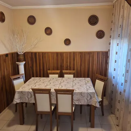 Ferienhaus In - Balaton 18168 *