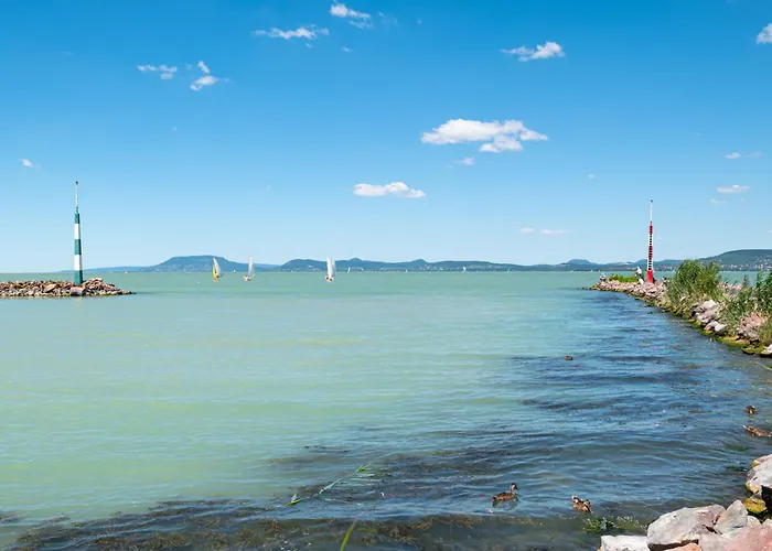 In - Balaton 18168 Balatonboglár