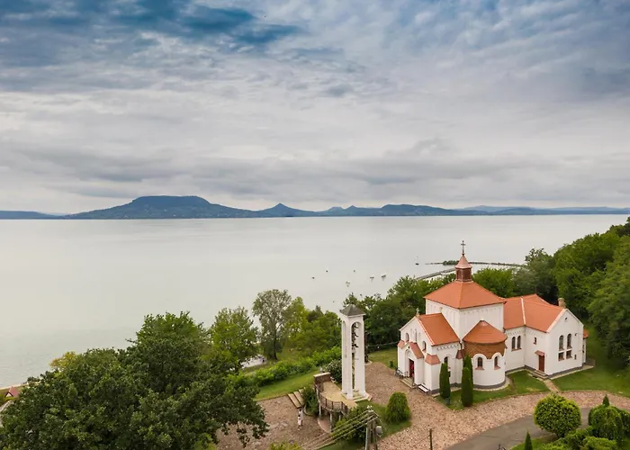 In - Balaton 18168 בית נופש *